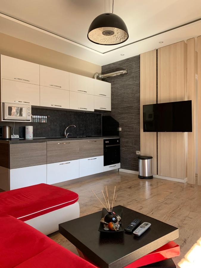 Haris Apartments Tirana Eksteriør billede